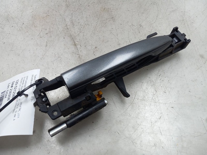 05-15 TOYOTA TACOMA TRD EXTENDED CAB DRIVER SIDE FRONT (EXTERIOR) DOOR HANDLE
