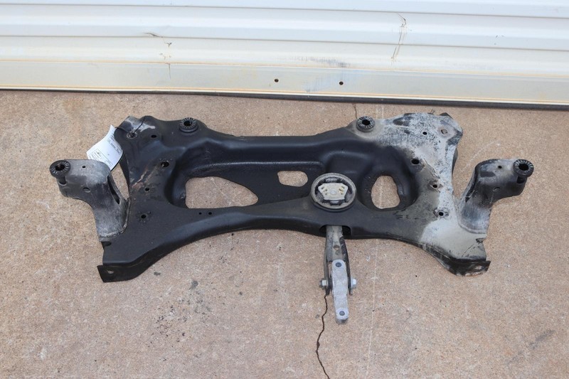 2015-2019 VW VOLKSWAGEN GOLF 2.0L A/T FRONT CROSSMEMBER SUBFRAME CRADLE OEM