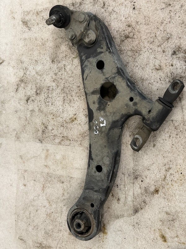 Lower Control Arm ES330 2004 2006 Lexus Left Driver Side Front Suspension OEM
