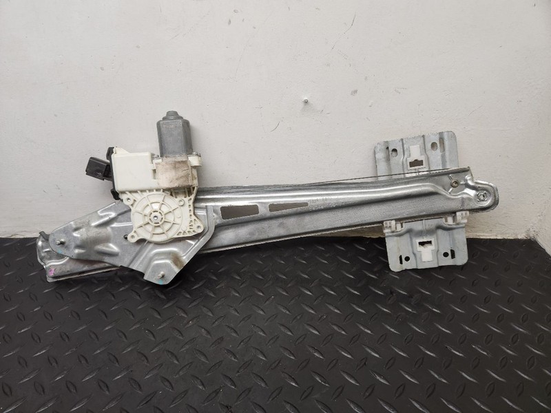 11-17 Ford Explorer Front Right Passenger Window Regulator OEM BB5Z-7823208-A
