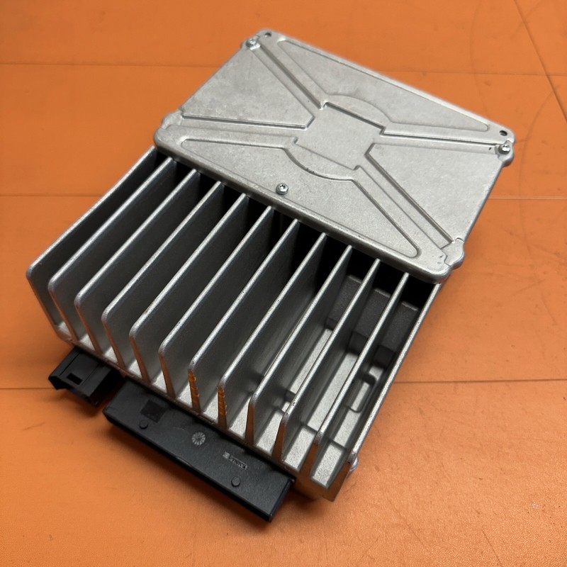 2518204489 | 2006 - 2008 MERCEDES ML350 ML500 R350 R500 Amplifier Harman Becker