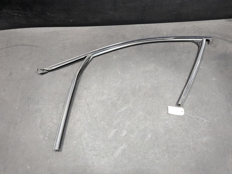 Front Left Door Window Glass Run Channel 2018 BMW 330i 51337414531 2017