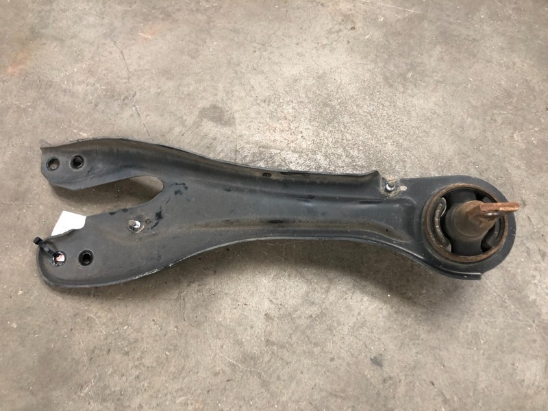 ⭐2014-2017 HONDA ODYSSEY REAR RIGHT PASS LOWER CONTROL ARM ASSEMBLY OEM LOT2268