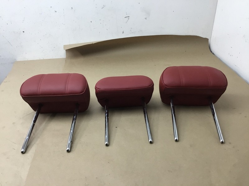 Bentley Bentayga 2019 V8 Rear Seat Headrest Head Rest Red Set 3 PCS 16-20 ;#2