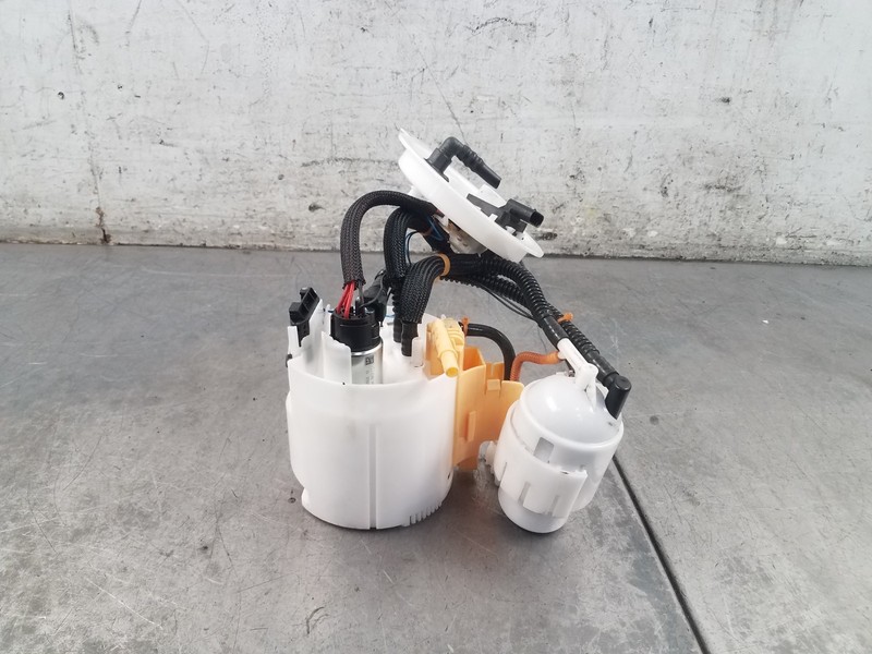 2019 BMW M5 F90 Fuel Pump / Sending Unit #7903 S1