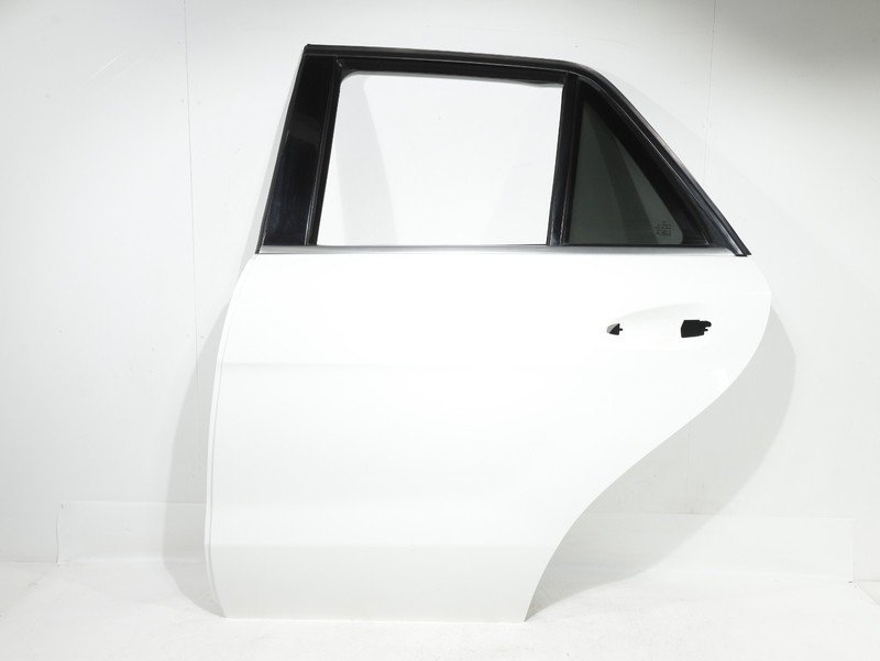2012-2019 MERCEDES ML350 GLE W166 REAR LEFT DRIVER SIDE DOOR SHELL WHITE 149