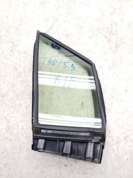 2019 2020 Toyota Corolla Passenger Right Front Door Vent Glass