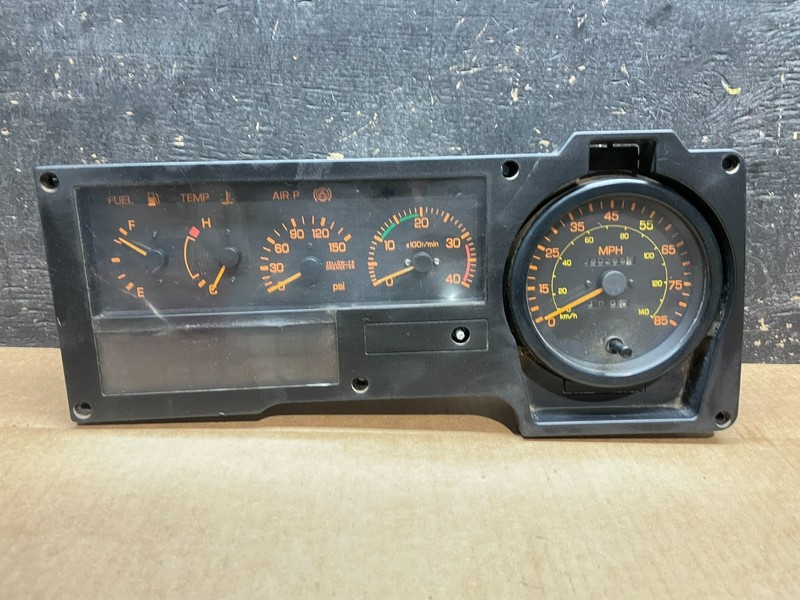 1990 to 1994 Nissan Condor CMF87 Cluster Speedometer AA8995