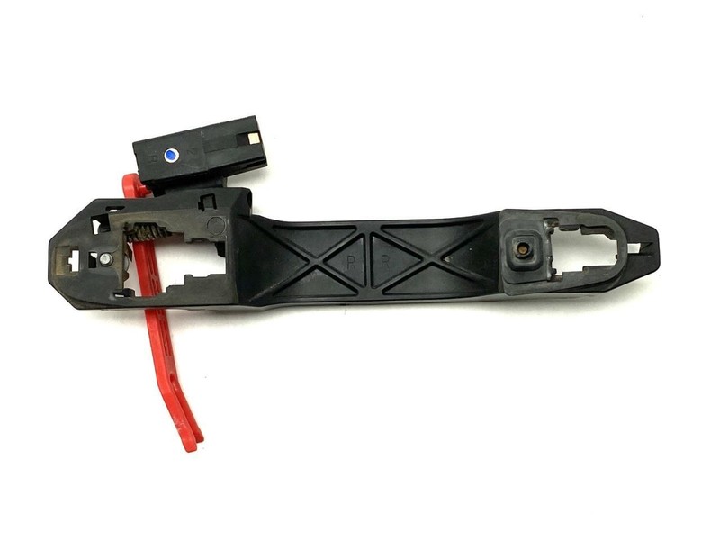 Right Passenger Rear Door Handle Bracket Fits 2003-2008 Toyota Corolla 87961