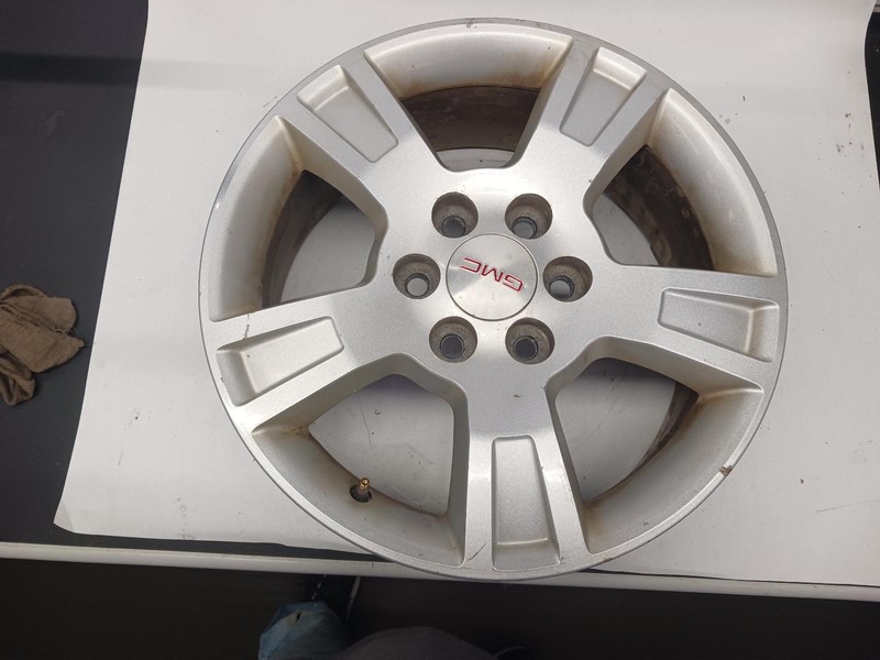 09-'12 GMC ACADIA Wheel 18x7-1/2 5 spoke PZ3 OEM Grade B