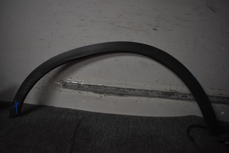 2018-2020 MERCEDES BENZ GLC 43 AMG4 MATIC FENDER FLARE LEFT SIDE FACTORY OEM