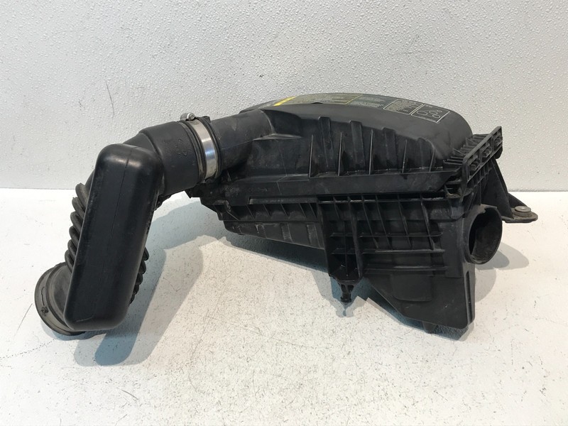2005-2007 Mercury Mariner Air Cleaner Intake Box OEM