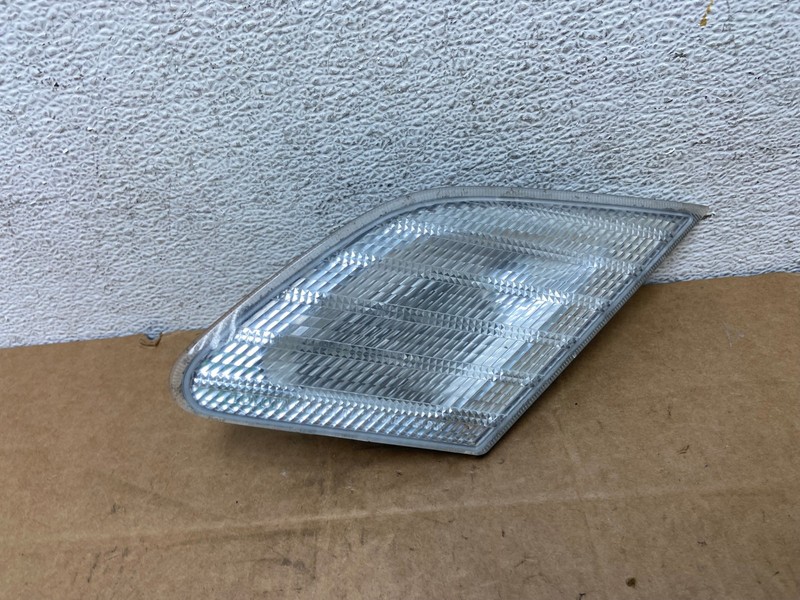 2000 2001 2002 Toyota Avalon Right Passenger Side Inner Tail Light Oem AD6321 LK