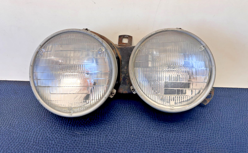 83–93 BMW E30 325e Front Left Driver Side Headlight Headlamp Halogen Factory OEM