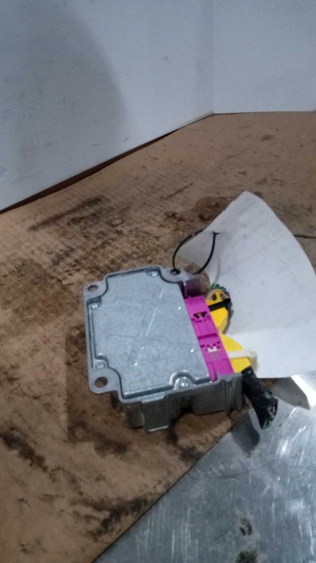 Used Air Bag Module fits: 2011 Jeep Compass Air Bag under center console w/o fro