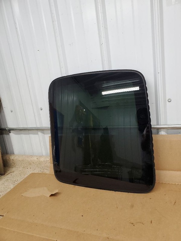 Passenger Rear Door Glass Classic Style Fits 99-07 SIERRA 1500 PICKUP 298767