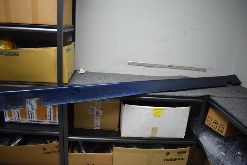 2017-2019 HYUNDAI GENESIS G90 ROCKER MOLDING LEFT SIDE FACTORY OEM