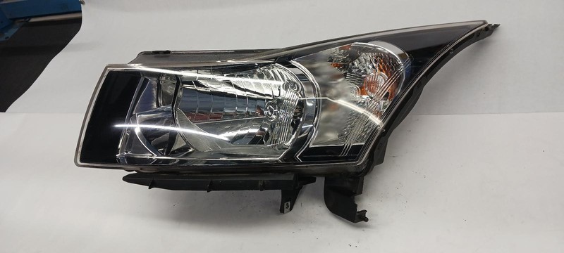 12-'15 CHEVROLET CRUZE Left driver headlight OEM Grade B