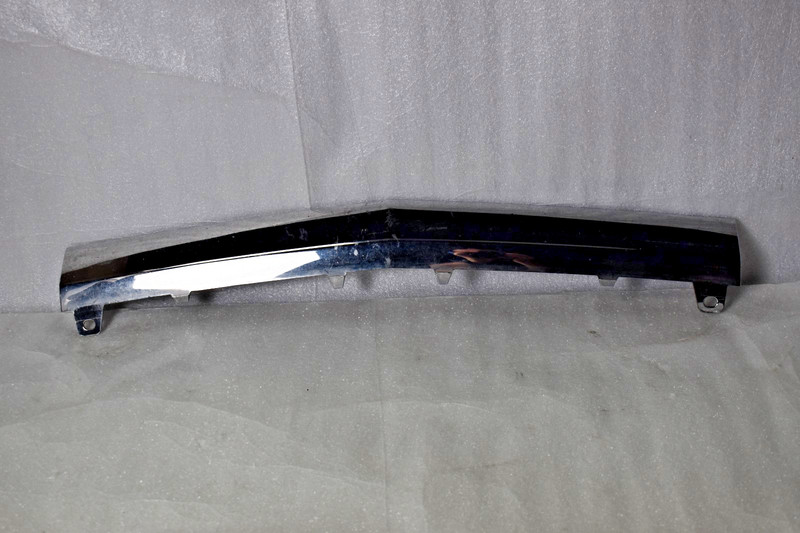 2015 - 2018 Mercedes C Class AMG Sport OEM Front Bumper Chrome Trim A2058851574