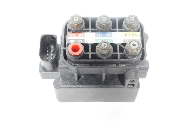 07 08 09 MERCEDES-BENZ S550 W221AIR SUSPENSION VALVE BLOCK 2513200058 OEM