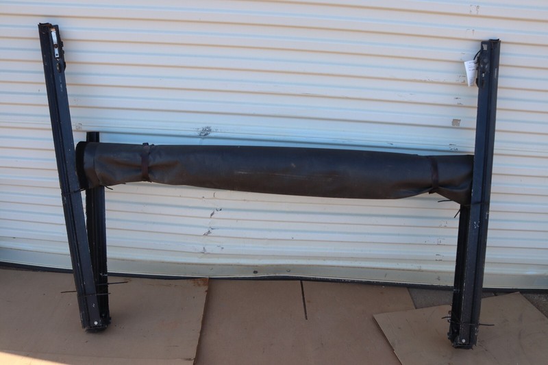 2015 CHEVY SILVERADO 1500 EXTENDED CAB TRUNK ROLL UP HARD TRUCK BED COVER OEM