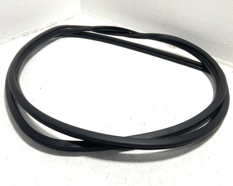 TOYOTA CAMRY 2018-2025 FRONT PASSENGER SIDE DOOR BODY WEATHERSTRIP SEAL OEM