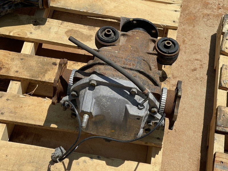 03-09 INFINITI G35 RWD DIFFERENTIAL CARRIER ASSEMBLY 3.357 RATIO 177K MILES