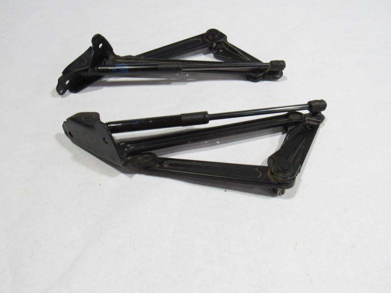 10-20 Bentley Mulsanne 2012 Rear Trunk Lid Hinges w/ Support Shock Set @1