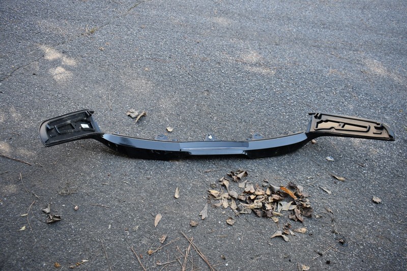 BMW X7 REAR SPOILER FACTORY OEM