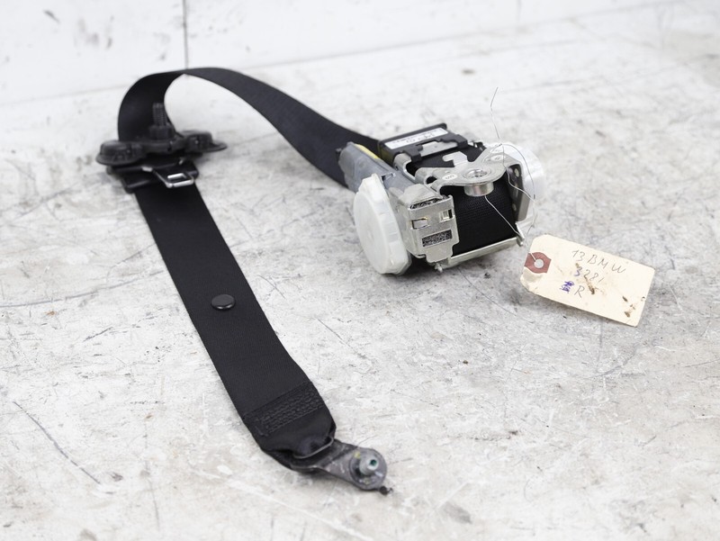 BMW F30 328i 320i Sedan Front Right Passenger Seat Belt Retractor OEM 34107541