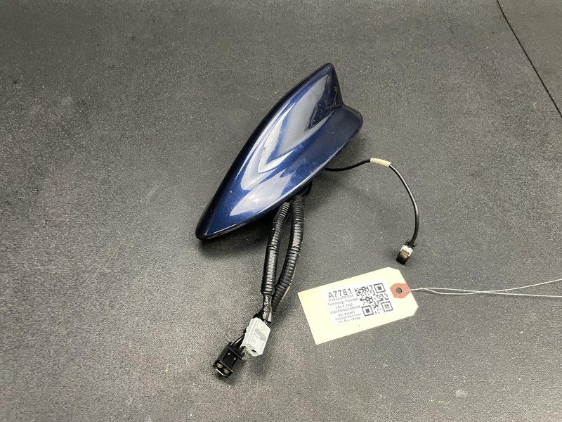 Roof Fin Shark Antenna 2018 Acura MDX 39150-TZ6-A11 2017