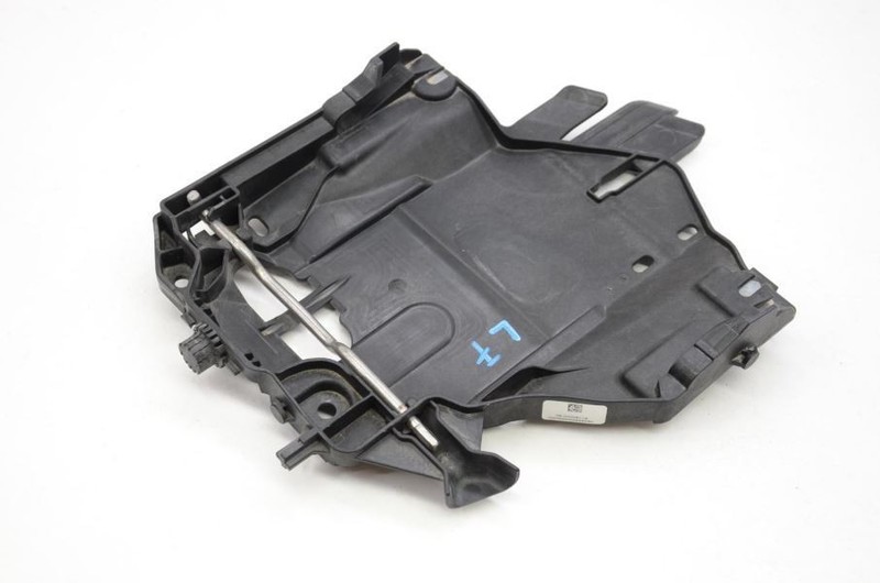 2013-2016 Porsche Boxster S Driver Left Front Headlight Mount Bracket