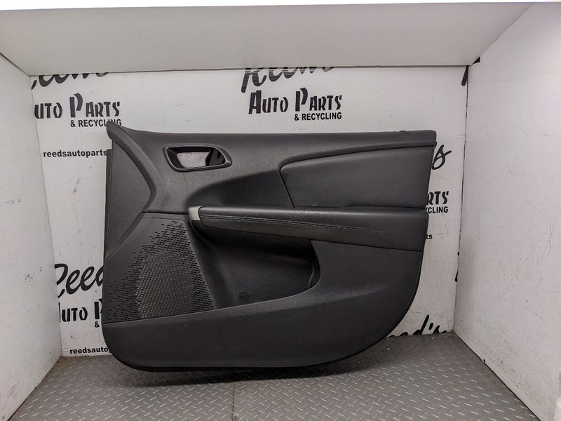 2018-2019 DODGE JOURNEY FRONT RIGHT PASSENGER SIDE INTERIOR DOOR PANEL T 1140338