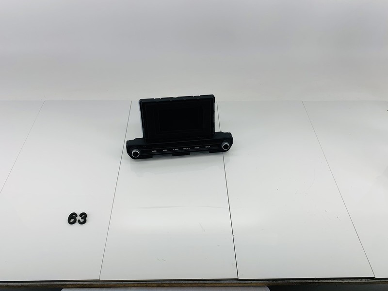 19-20 HYUNDAI ELANTRA FRONT CENTER DASHBOARD RADIO RECEIVER & SCREEN DISPLAY OEM