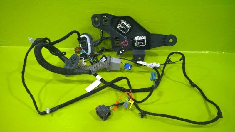 08 09 10 11 12 13 CTS PASSENGER RIGHT FRONT DOOR WIRE HARNESS OEM 2935-52