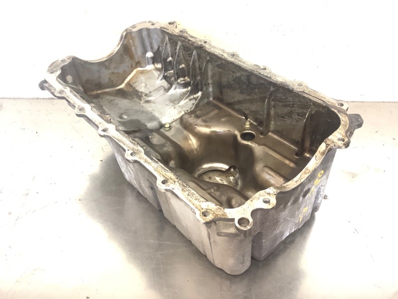 01-05 Civic EX L4 1.7L V-Tec Engine Oil Pan 11200-PLE-000 Used OEM
