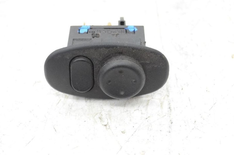 1997-2004 Porsche Boxster S 3.2L Mirror Control Switch