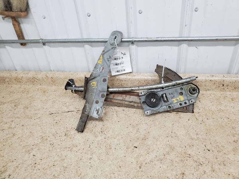 Passenger Right Rear Window Regulator Manual HT Fits 71-76 BUICK 307326