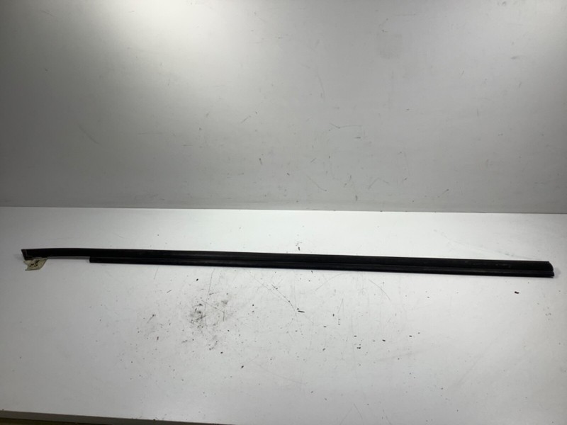 88-89 Honda Civic 3D Hatchback Right Door Belt Molding OEM