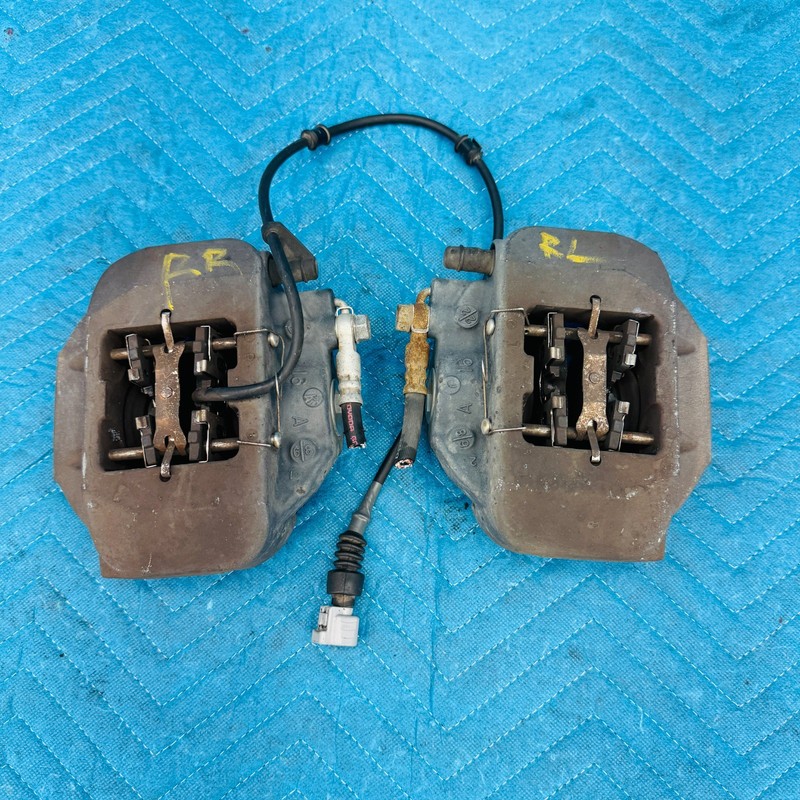 2007–2012 Lexus LS460 Rear Brake Calipers Assembly (Left & Right) OEM 4783050150