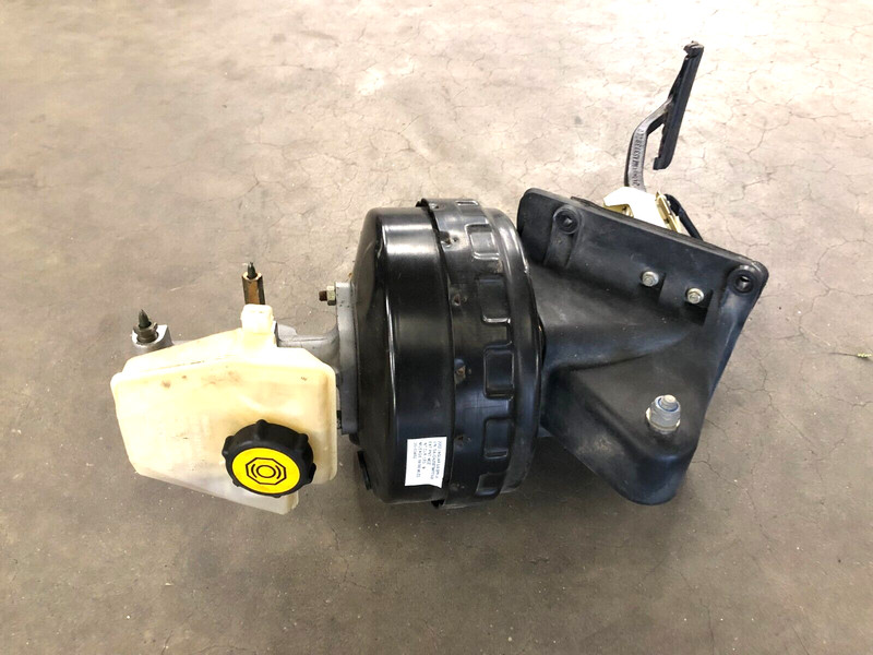 01-02 Jaguar XK8 XKR Power Brake Booster Master Cylinder Reservoir Pedal 1351OEM
