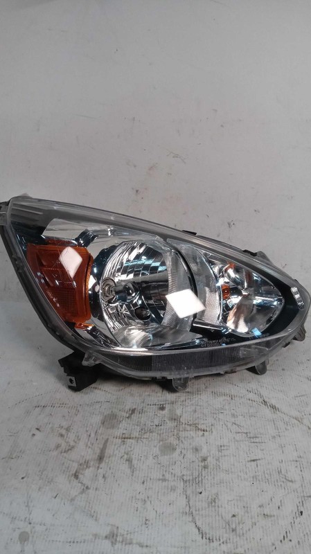 2015 Mitsubishi Mirage Right Headlight Assembly Halogen OEM 718482 Used