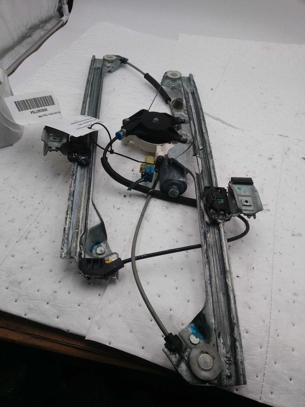 2007 Chevrolet Suburban 1500 Front Right Window Regulator Silver Used 225K Miles