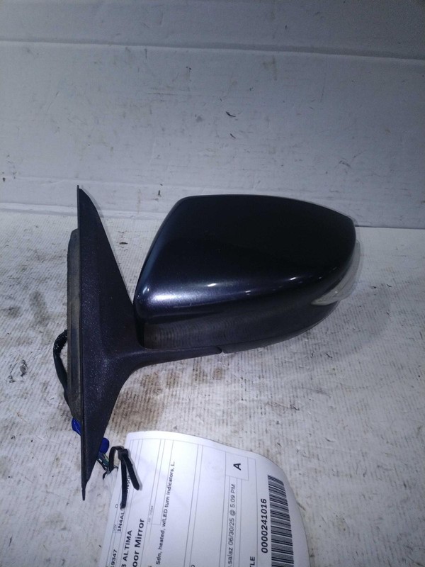 Used Left Door Mirror fits: 2013 Nissan Altima Power Sdn heated w/LED turn indic