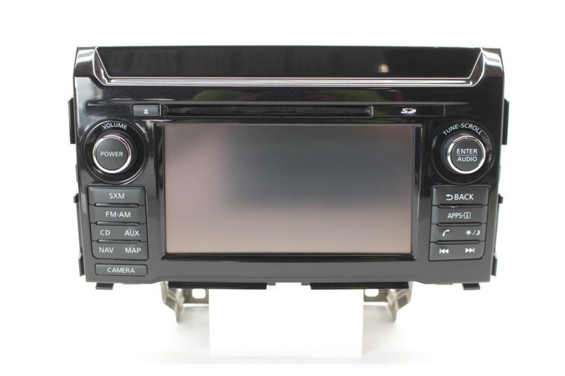 2018 Nissan TITAN Platinum Am-Fm-Stereo-CD Radio Display and Receiver