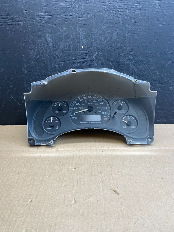 2001 to 2002 Chevrolet ExpressGMC Safari Speedometer Cluster Gauge ac6255 DG