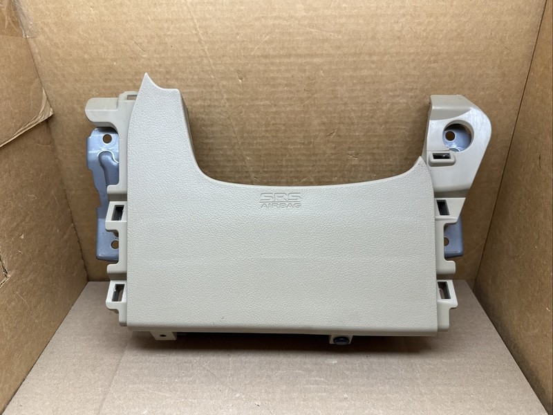 2014-2019 MITSUBISHI OUTLANDER FRONT LEFT SIDE DRIVER KNEE AIRBAG AIR BAG TAN