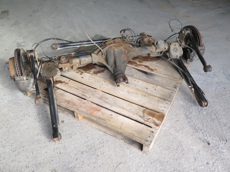 09-14 CADILLAC ESCALADE 4WD REAR AXLE WHEEL HUB DIFFERENTIAL CARRIER 3.42 GU6