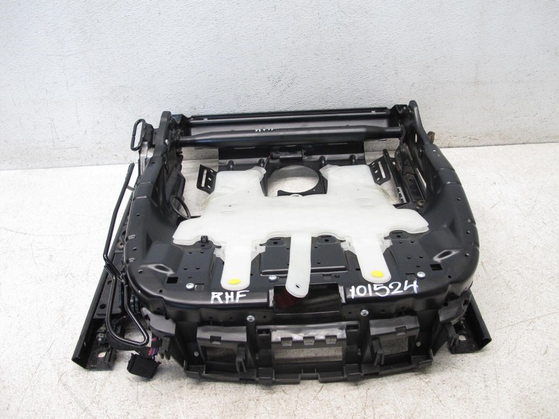 10-15 AUDI 4L Q7 SEAT LOWER TRACK RAIL BASE PASSENGER RIGHT OEM 101524