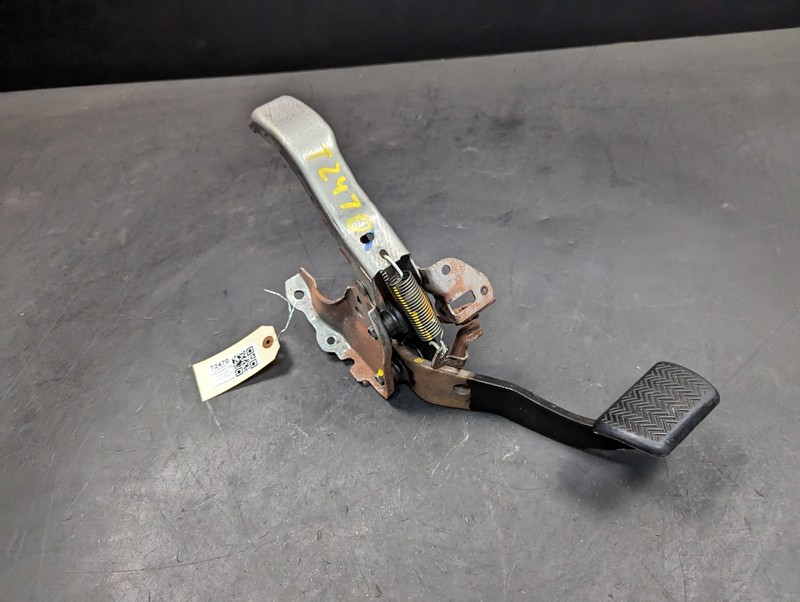 Brake Pedal 2018 Toyota RAV4 47110-0R070 2013 2014 2015 2016 2017